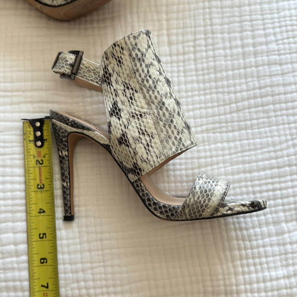 Vince Camuto heels, sz 8.5 - Picture 6 of 6